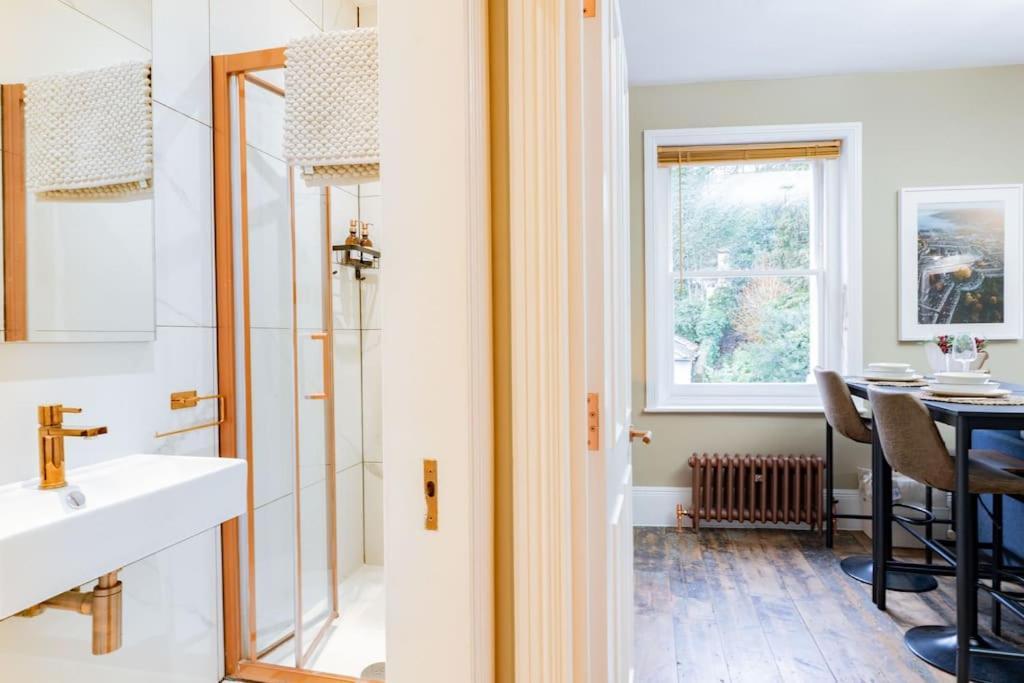 Stunning Boutique Flat In Central Location - Beatrice Bath Eksteriør billede